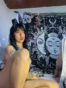 puepleholly online show from 10/29/25, 11:47