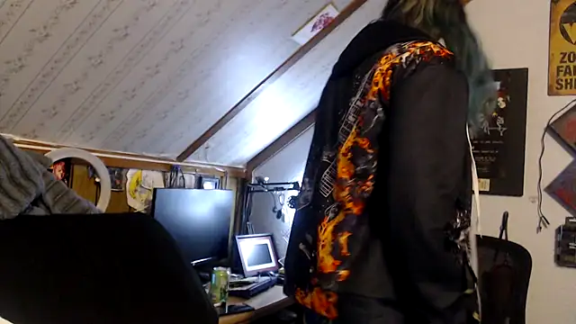 thejuicybacon online show from 10/29/25, 09:41