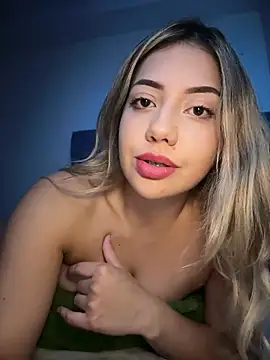 MissCat  online show from 11/14/25, 03:10