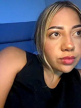 MissCat  online show from 10/25/25, 03:06