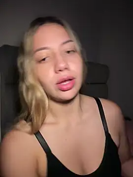 MissCat  online show from 12/14/25, 02:29