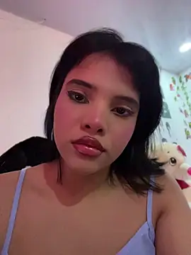 Snapshot of Ada_sienn chatting on 06/25/26, 01:14 Ada sienn online show from 06/25/26, 01:14