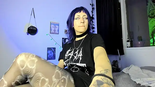 kattusauruss online show from 10/26/25, 04:35