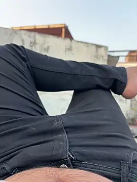 joker 699   online show from 12/03/25, 11:42