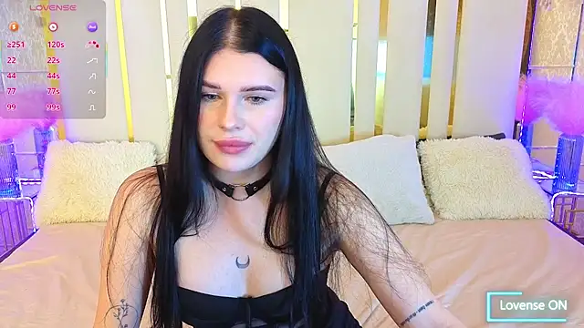 Neyla Charm online show from 12/05/25, 07:18