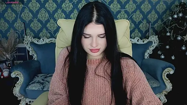 Neyla Charm online show from 01/15/26, 07:50