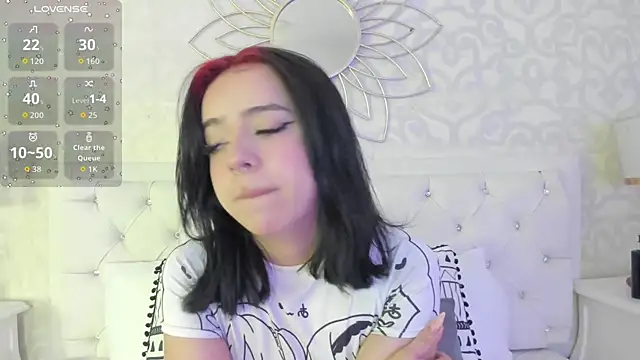 Cassie66  online show from 12/04/25, 03:38