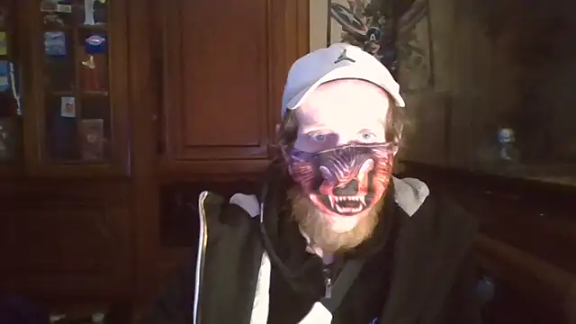 zipman92 online show from 12/18/25, 02:43