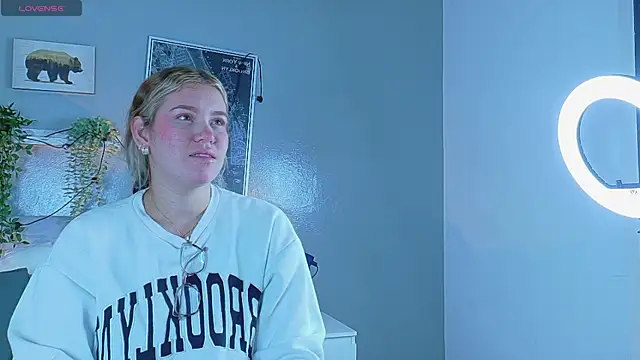 BelaMiller  online show from 09/23/25, 11:39