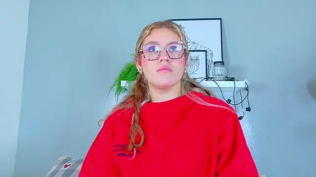 BelaMiller  online show from 11/11/25, 11:38