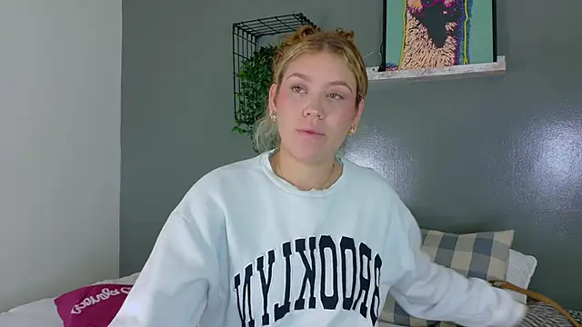 BelaMiller  online show from 11/03/25, 11:36