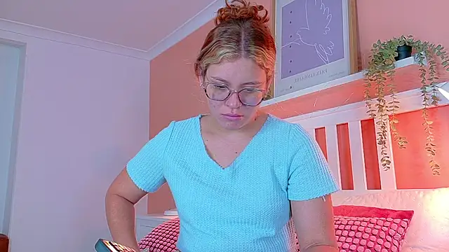 BelaMiller  online show from 09/29/25, 11:38