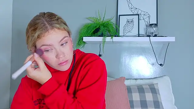 BelaMiller  online show from 10/30/25, 11:41