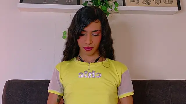 TiffValentinee  online show from 02/27/26, 07:46