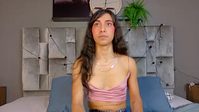 TiffValentinee  online show from 11/10/25, 08:03