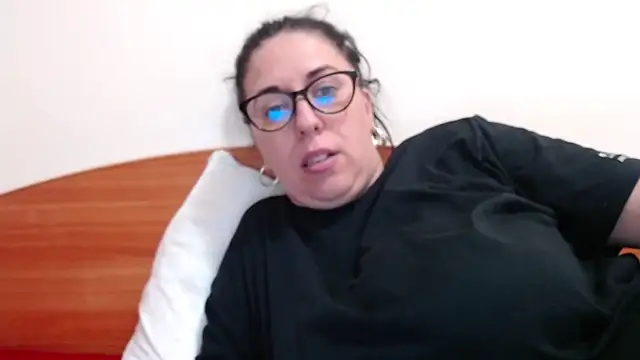 Snapshot of jollene chatting on 09/19/25, 12:53 jollene online show from 09/19/25, 12:53