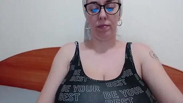 jollene online show from 03/23/26, 03:12