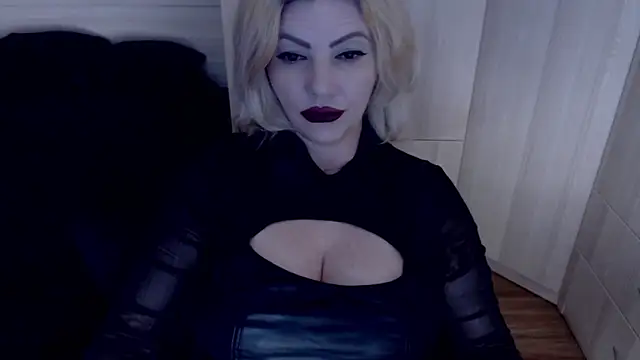 Snapshot of demisweet chatting on 05/18/26, 10:14 demisweet online show from 05/18/26, 10:14