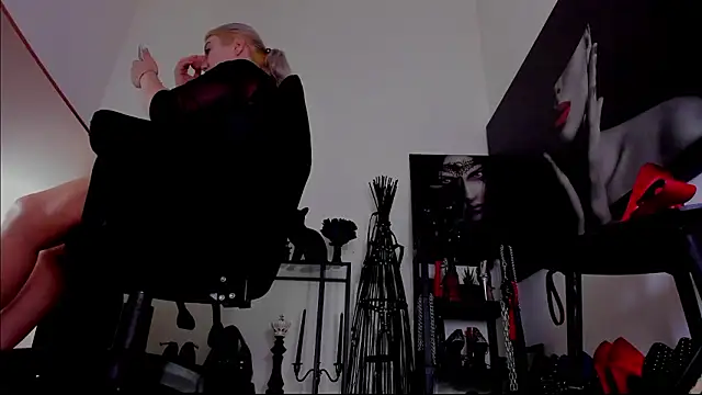 demisweet online show from 02/04/26, 02:06