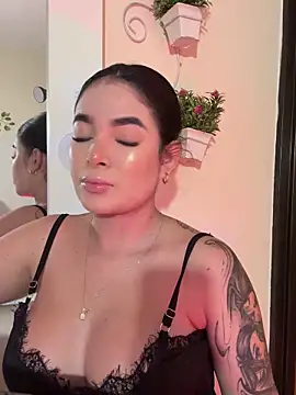 Amy ruizz online show from 04/18/26, 10:17