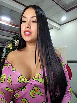 CrisMarulanda online show from 11/20/25, 04:13