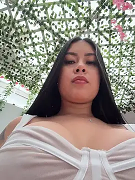 Snapshot of CrisMarulanda chatting on 06/20/26, 06:13 CrisMarulanda online show from 06/20/26, 06:13