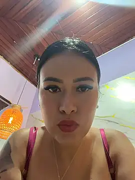 Snapshot of CrisMarulanda chatting on 07/13/26, 05:34 CrisMarulanda online show from 07/13/26, 05:34
