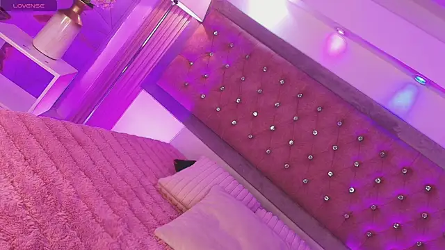 MylaDreams online show from 07/19/26, 03:37
