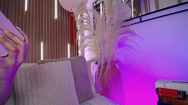 MylaDreams online show from 02/05/26, 03:02