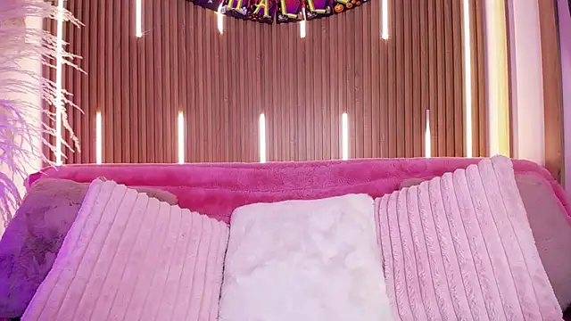 MylaDreams online show from 10/31/25, 03:36