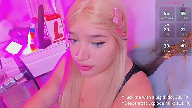 Snapshot of hinata_dolly chatting on 02/15/26, 10:14 hinata dolly online show from 02/15/26, 10:14