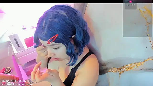 hinata dolly online show from 11/19/25, 10:15