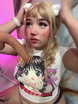 Snapshot of hinata_dolly chatting on 05/05/26, 11:35 hinata dolly online show from 05/05/26, 11:35