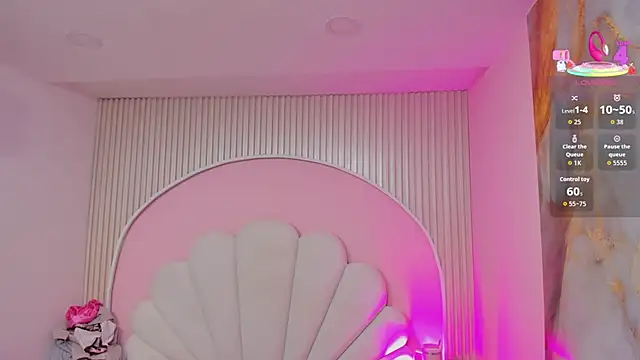 hinata dolly online show from 04/15/26, 11:05