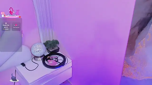 Snapshot of hinata_dolly chatting on 01/08/26, 11:05 hinata dolly online show from 01/08/26, 11:05