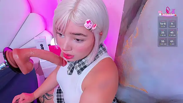 hinata dolly online show from 11/07/25, 11:04