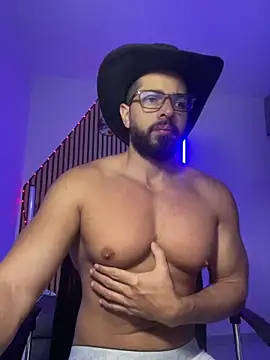 Snapshot of magnumchris chatting on 02/12/26, 08:25 magnumchris online show from 02/12/26, 08:25