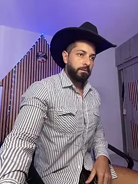 Snapshot of magnumchris chatting on 02/08/26, 07:44 magnumchris online show from 02/08/26, 07:44