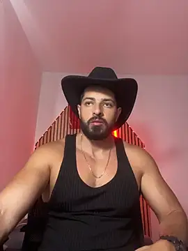 Snapshot of magnumchris chatting on 02/14/26, 08:20 magnumchris online show from 02/14/26, 08:20