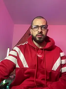 Snapshot of magnumchris chatting on 02/24/26, 11:33 magnumchris online show from 02/24/26, 11:33