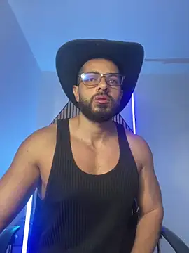 Snapshot of magnumchris chatting on 03/02/26, 12:12 magnumchris online show from 03/02/26, 12:12