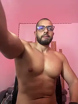 magnumchris online show from 04/18/26, 06:32