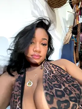 hillarymoreninha online show from 10/23/25, 06:50