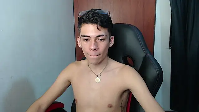 Rimuru17 online show from 04/07/26, 04:36