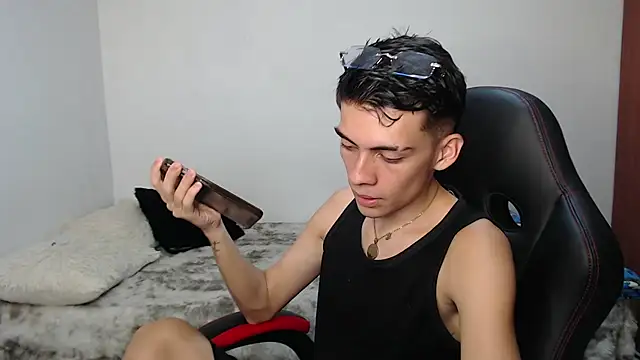 Rimuru17 online show from 04/01/26, 04:36