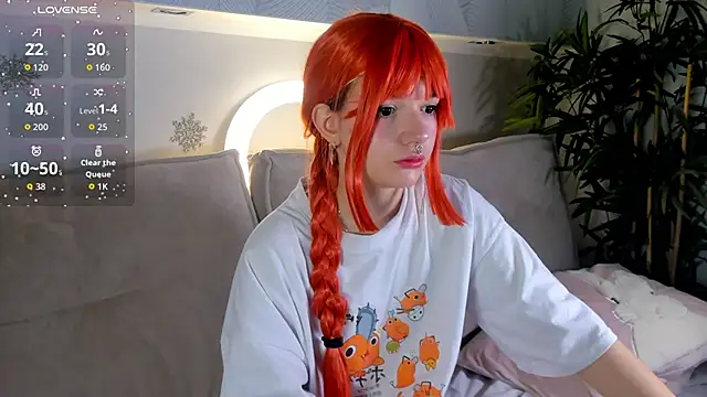 Snapshot of Molly_Platt chatting on 12/02/25, 09:33 Molly Platt online show from 12/02/25, 09:33