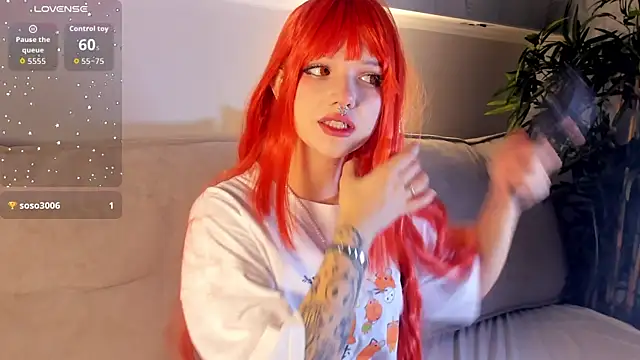 Snapshot of Molly_Platt chatting on 11/27/25, 09:21 Molly Platt online show from 11/27/25, 09:21