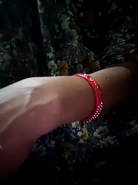 aunty sumy online show from 04/17/26, 01:47