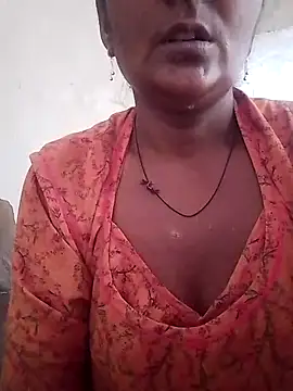 Snapshot of aunty_sumy chatting on 09/16/25, 05:30 aunty sumy online show from 09/16/25, 05:30