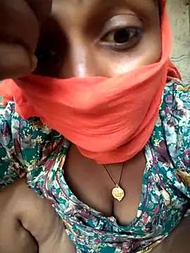 aunty sumy online show from 04/16/26, 01:28